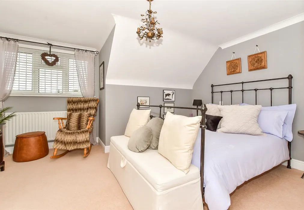 Bedroom 1 - St. Nicholas Road, Littlestone, New Romney, Kent - Wards of Kent