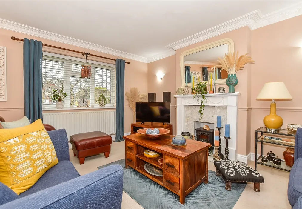 Lounge/ Dining Room - St. Nicholas Road, Littlestone, New Romney, Kent - Wards of Kent