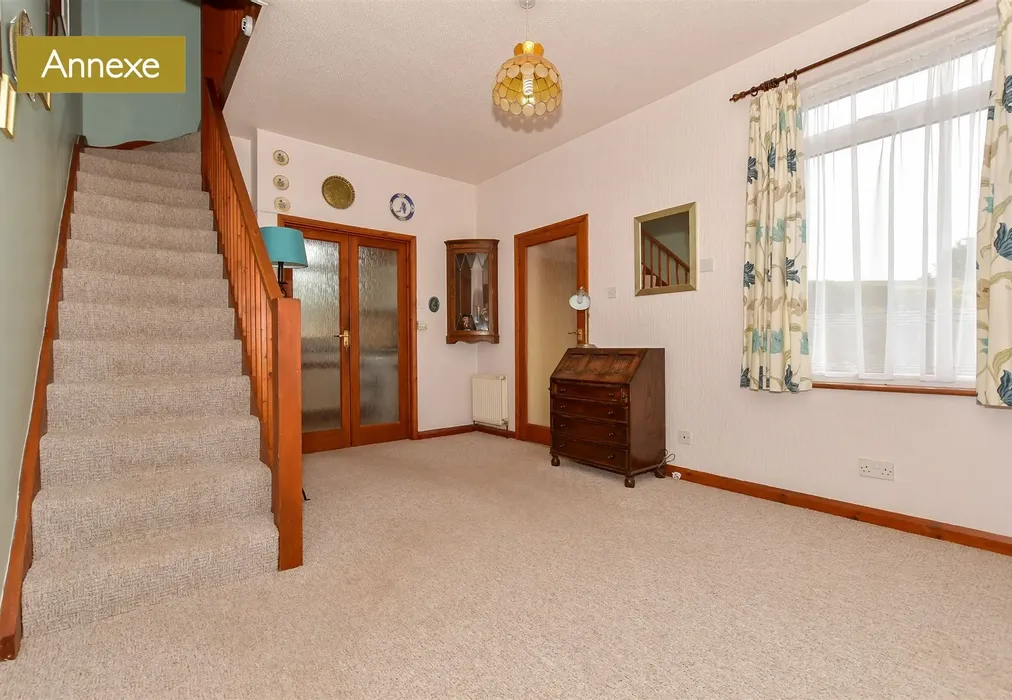 Annexe Lounge/Diner - Kingsdown Hill, Kingsdown, Deal, Kent - Wards of Kent
