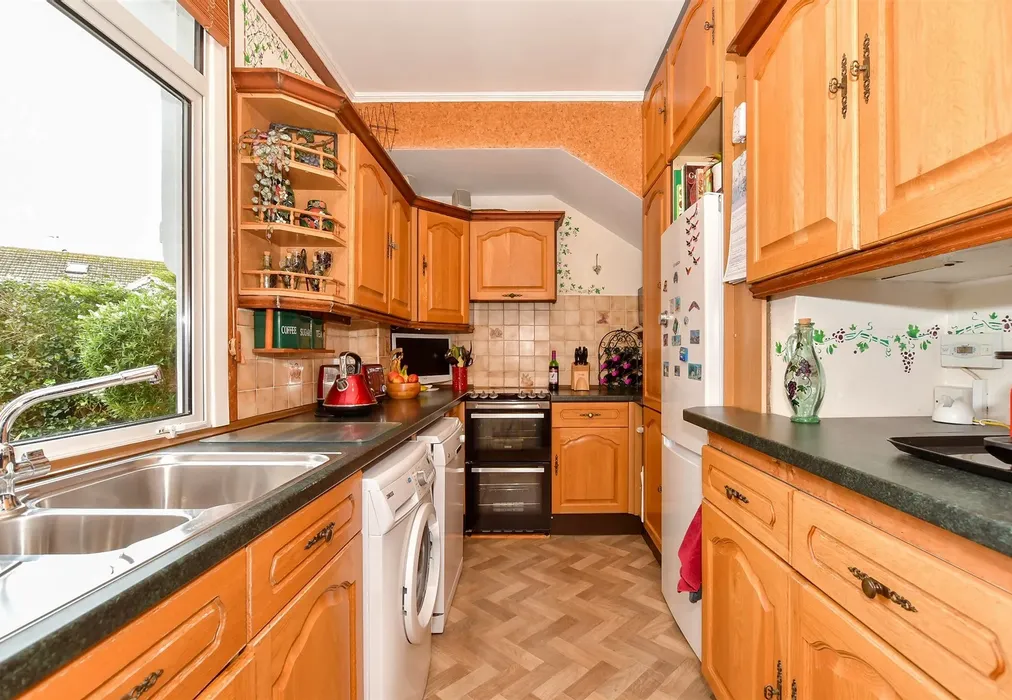 Kitchen - Kingsdown Hill, Kingsdown, Deal, Kent - Wards of Kent