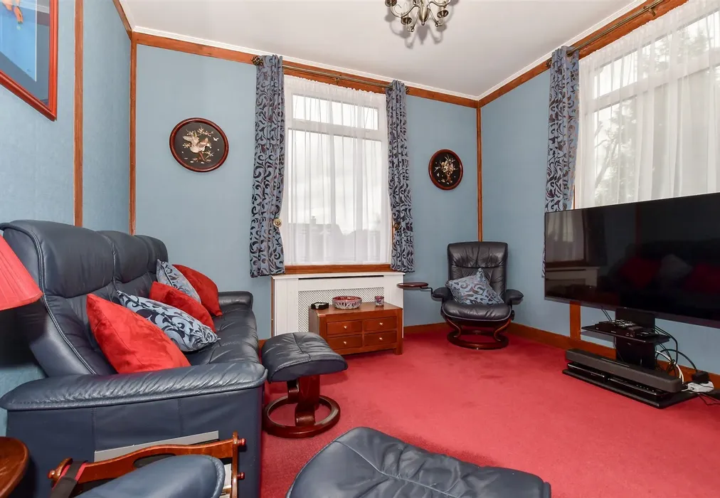 Lounge - Kingsdown Hill, Kingsdown, Deal, Kent - Wards of Kent
