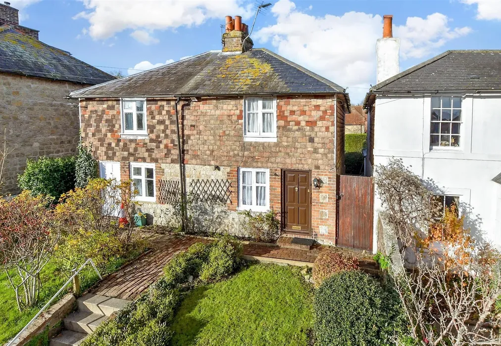 Front Web - Bartholomew Lane, Saltwood, Kent - Wards of Kent