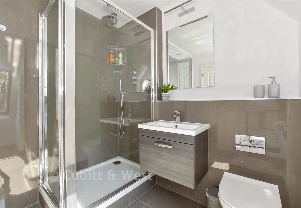 En-Suite Shower Room - Tanbridge Park, Horsham, West Sussex - Wards of Kent