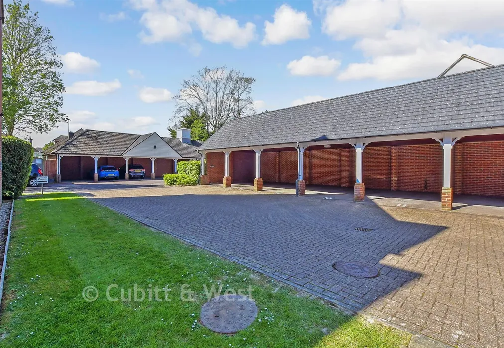 Driveway/Parking - Tanbridge Park, Horsham, West Sussex - Wards of Kent