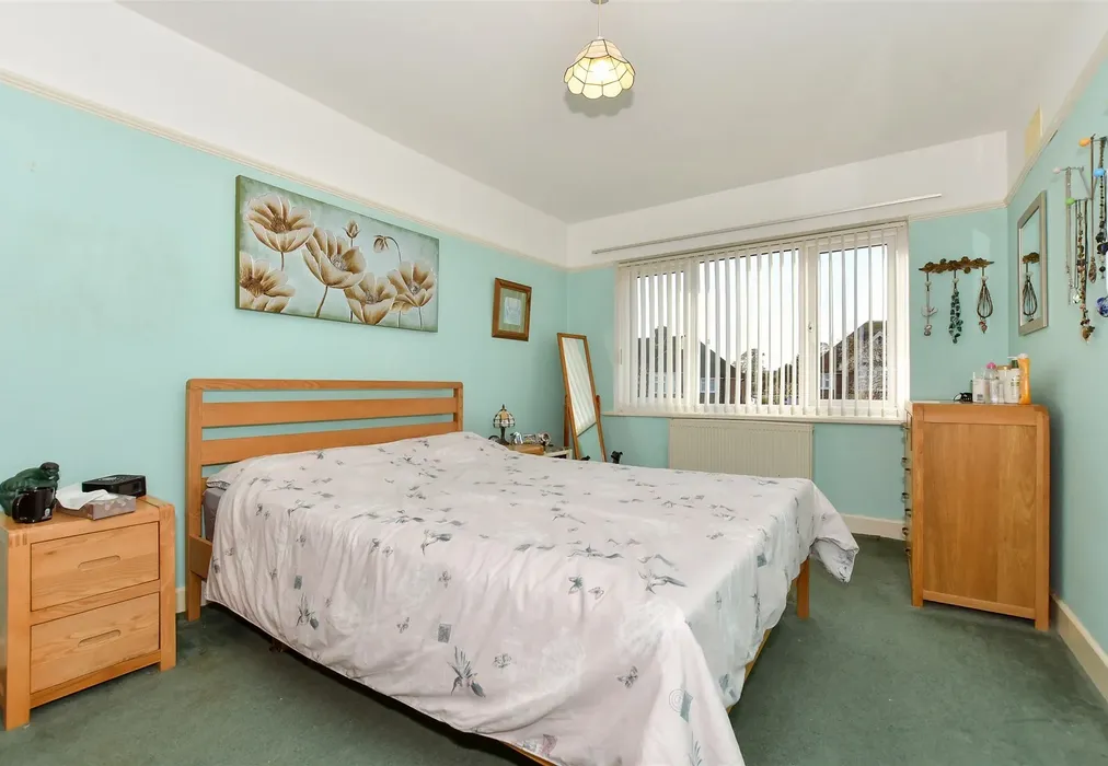 Bedroom 2 - Ramsgate Road, Broadstairs, Kent - Wards of Kent