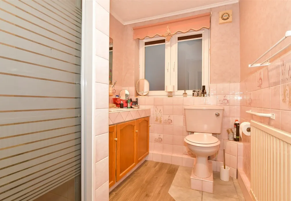 Shower Room - Neal Road, West Kingsdown, Sevenoaks, Kent - Wards of Kent