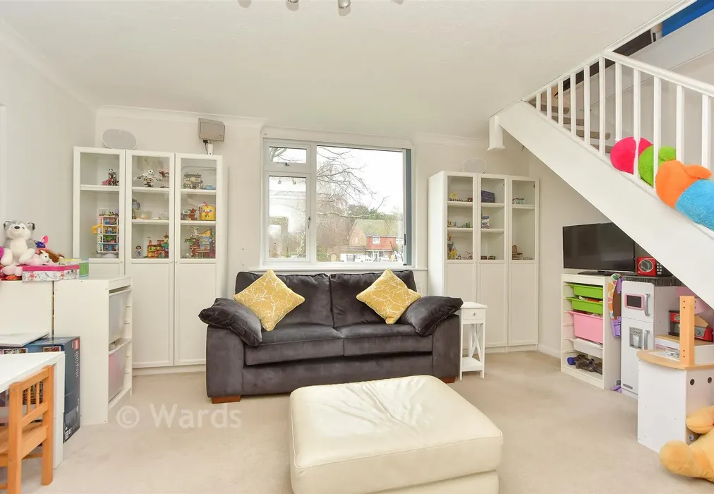 Play Room - Draysfield, Wormshill, Sittingbourne, Kent - Wards of Kent