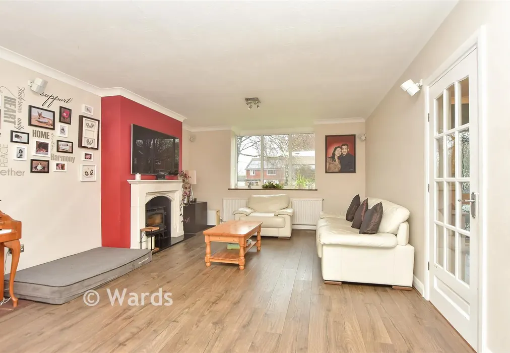 Lounge - Draysfield, Wormshill, Sittingbourne, Kent - Wards of Kent