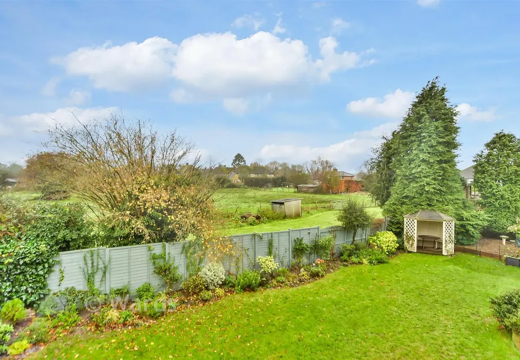 Views To Rear - Draysfield, Wormshill, Sittingbourne, Kent - Wards of Kent