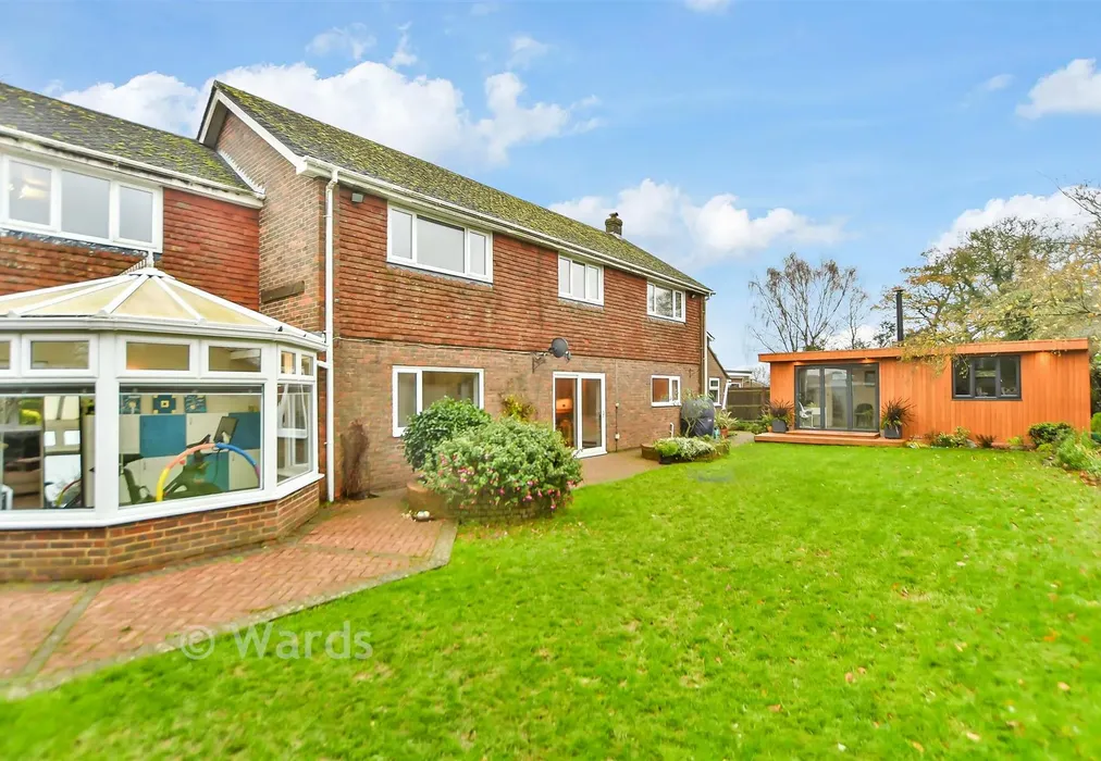 Rear Garden - Draysfield, Wormshill, Sittingbourne, Kent - Wards of Kent