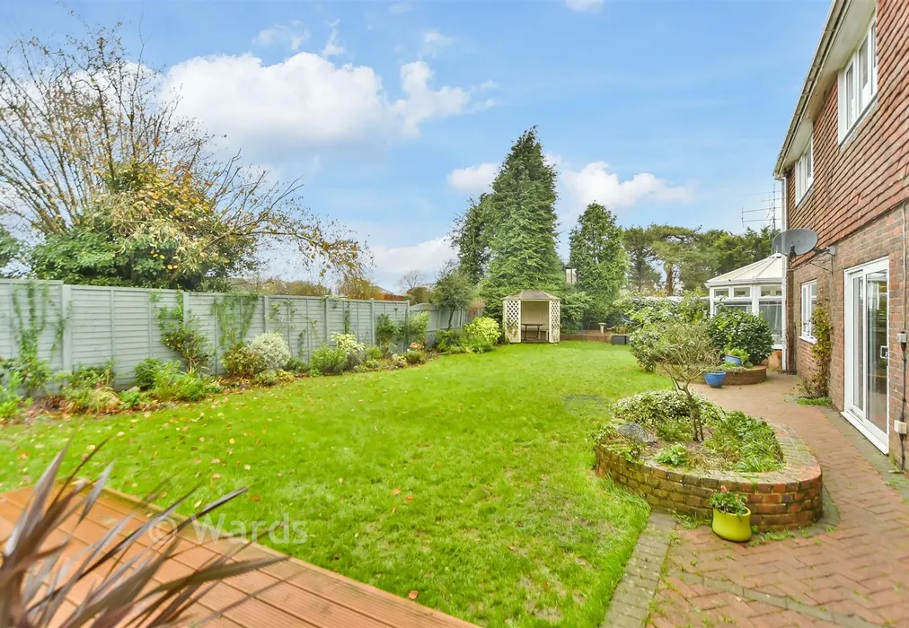 Rear Garden - Draysfield, Wormshill, Sittingbourne, Kent - Wards of Kent