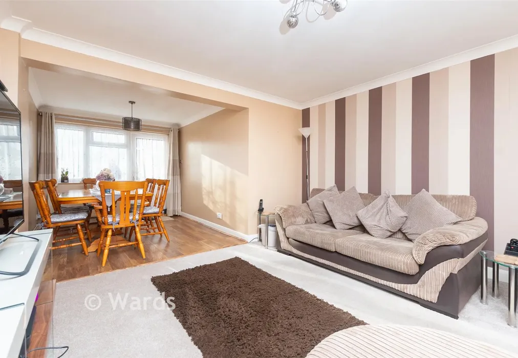 Lounge - Chelmsford Road, Rochester, Kent - Wards of Kent