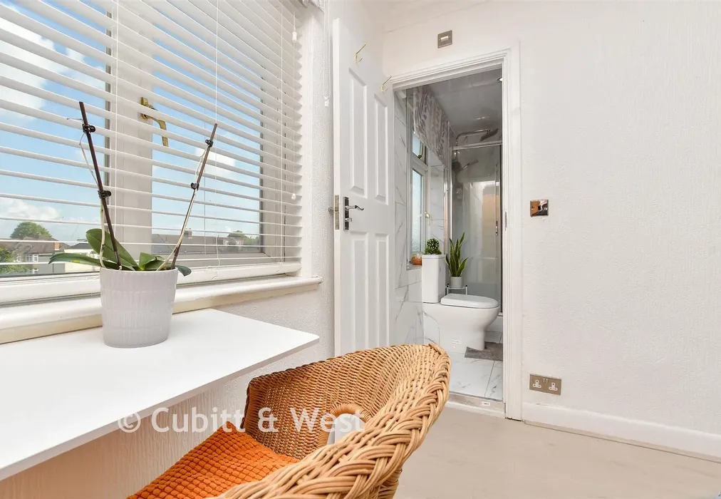 Internal Lifestyle Photograph - Stafford Road, Wallington, Surrey - Wards of Kent