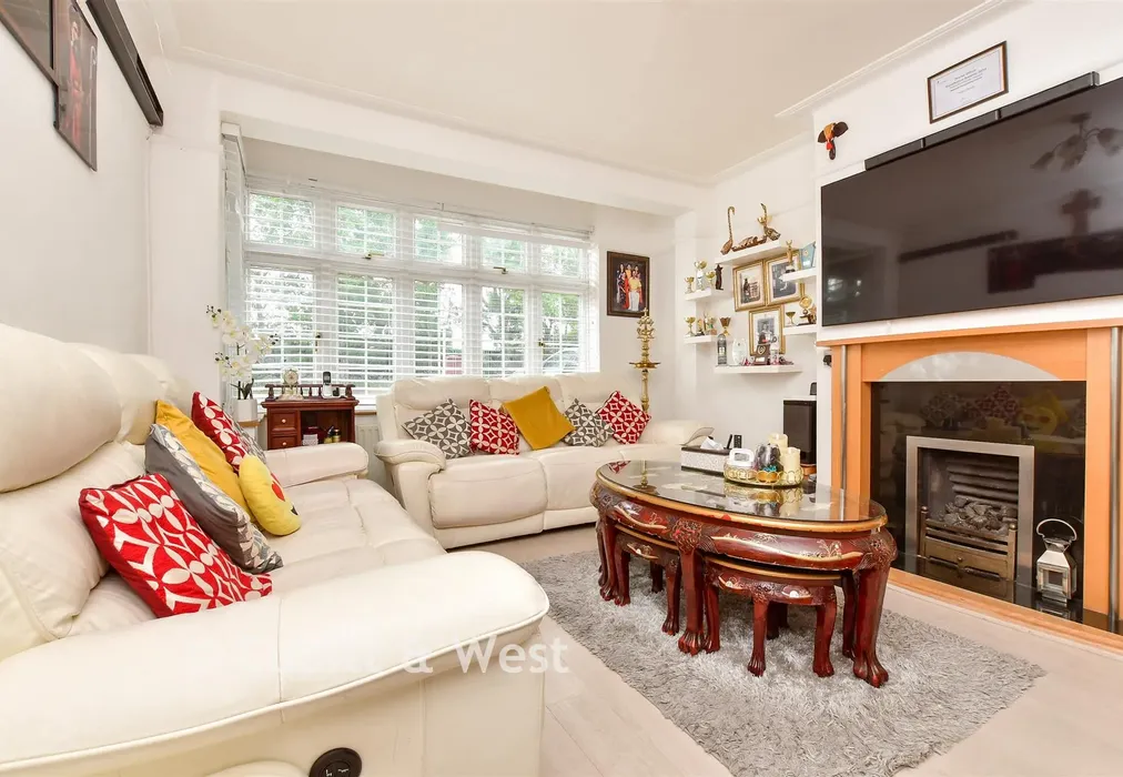 Living Area - Stafford Road, Wallington, Surrey - Wards of Kent