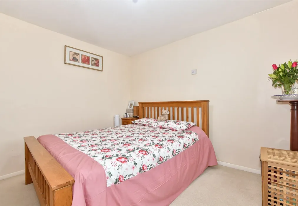 Bedroom 1 - Pear Tree Avenue, Ditton, Kent - Wards of Kent