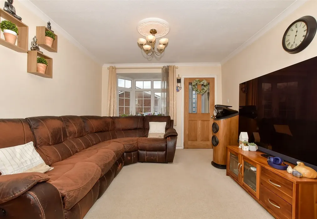 Lounge/Diner - Pear Tree Avenue, Ditton, Kent - Wards of Kent