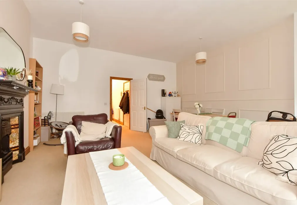 Lounge - Broadmead Road, Folkestone, Kent - Wards of Kent