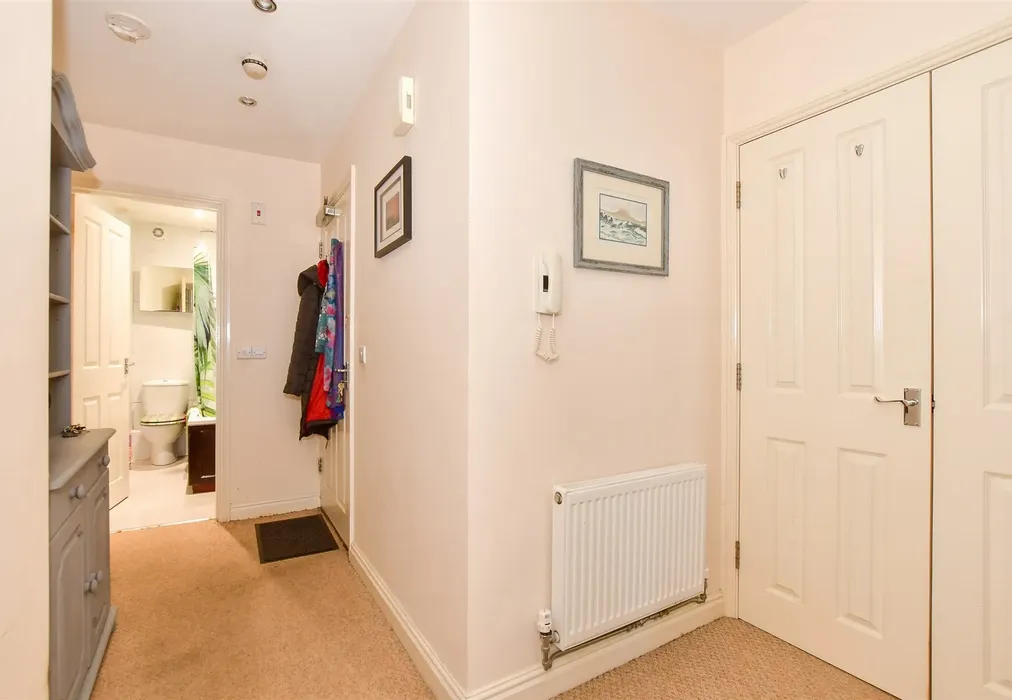 Hallway - High Street, Ventnor, Isle of Wight - Wards of Kent