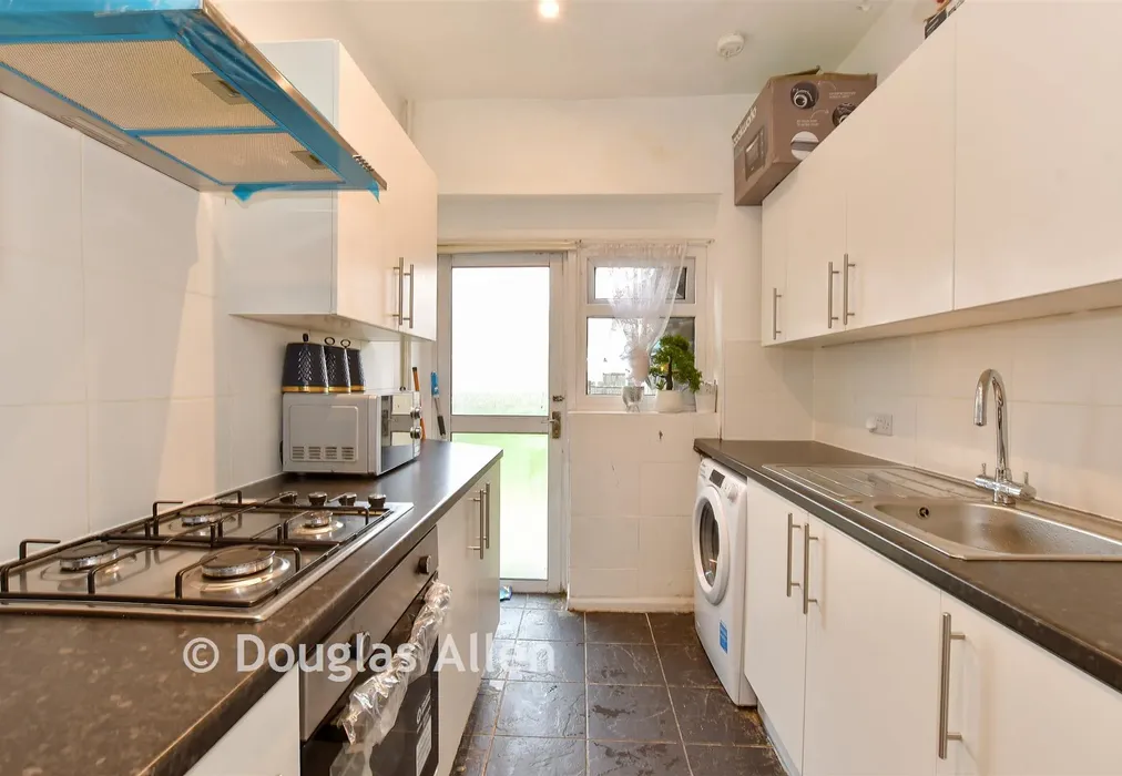 Kitchen - Windsor Road, Ilford, Essex - Wards of Kent