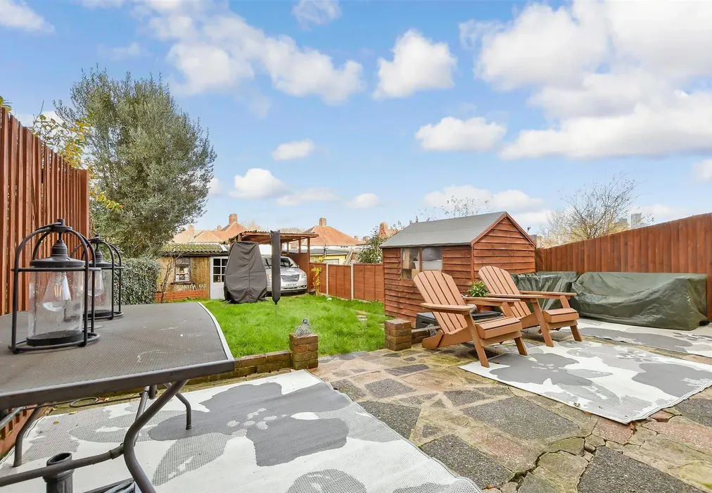Rear Garden - Croydon Road, Wallington, Surrey - Wards of Kent