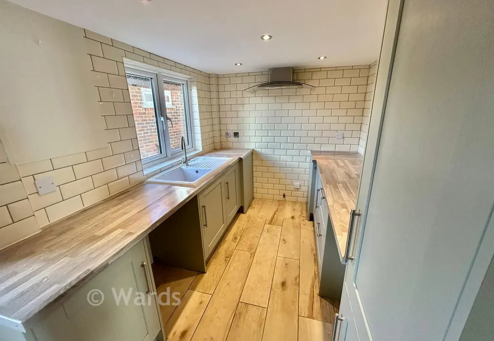 Kitchen - South Street, Lydd, Kent - Wards of Kent