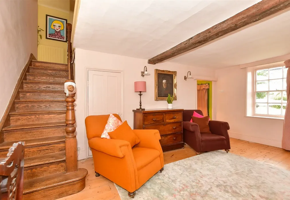 Drawing Room - Gore Road, Eastry, Sandwich, Kent - Wards of Kent