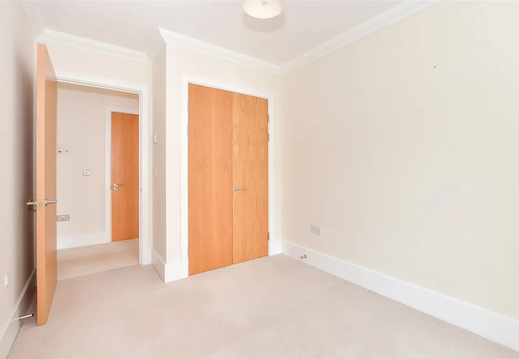 Bedroom 2 - Durrants Drive, Faygate, Horsham, West Sussex - Wards of Kent