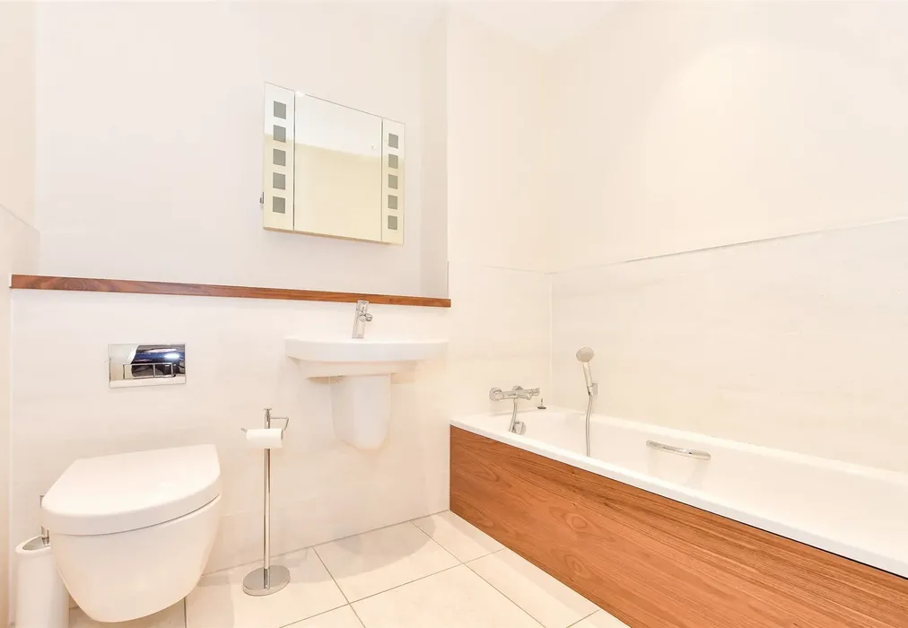 Bathroom - Durrants Drive, Faygate, Horsham, West Sussex - Wards of Kent