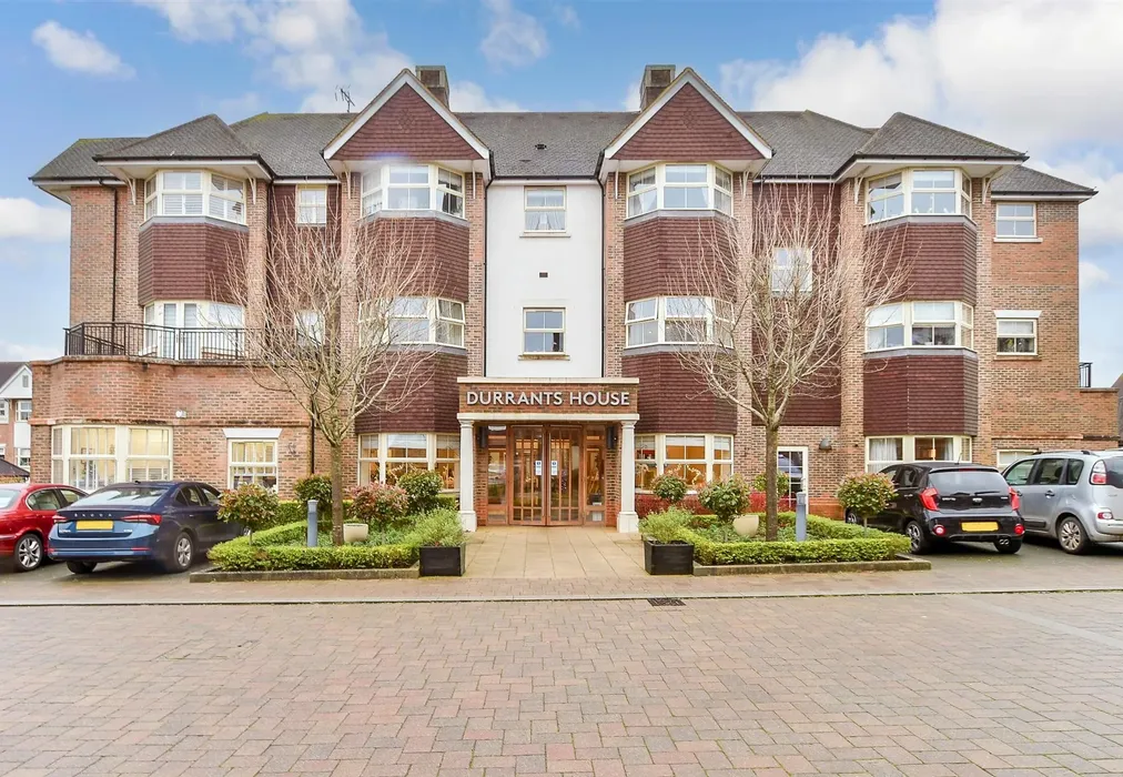 External (Web) - Durrants Drive, Faygate, Horsham, West Sussex - Wards of Kent