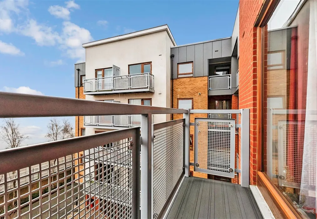 Balcony - North Star Boulevard, Greenhithe, Kent - Wards of Kent