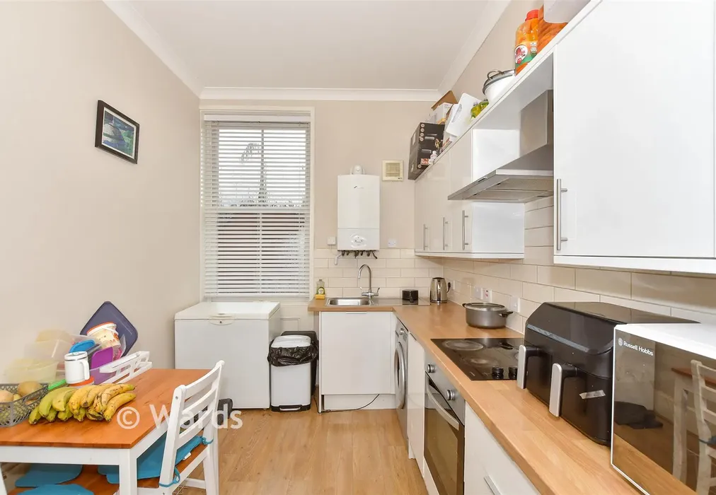 Kitchen - New Dover Road, Canterbury, Kent - Wards of Kent