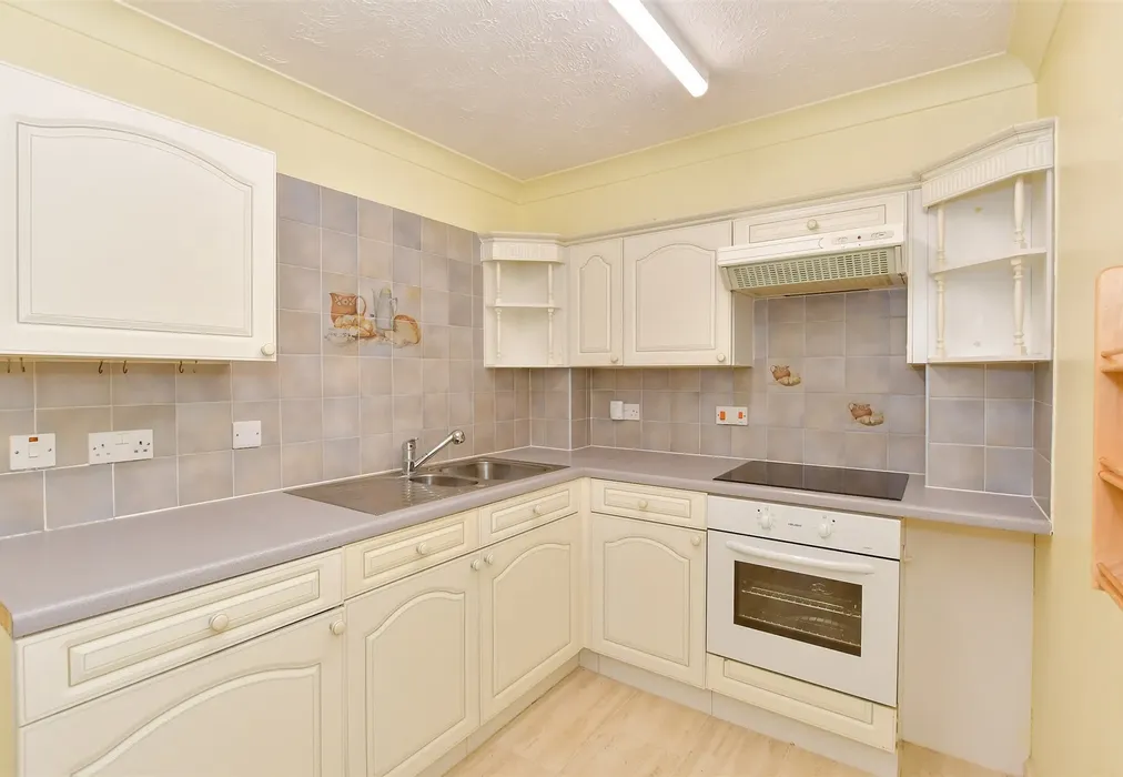 Kitchen - Horndean Road, Emsworth, Hampshire - Wards of Kent
