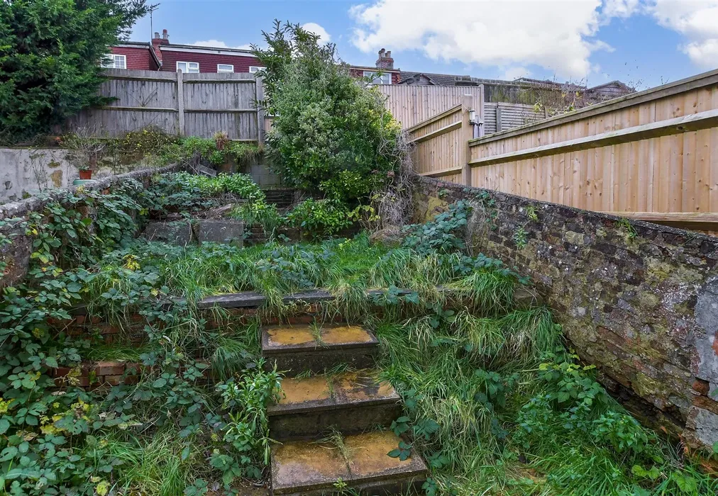 Rear Garden - Ewhurst Road, Brighton, East Sussex - Wards of Kent