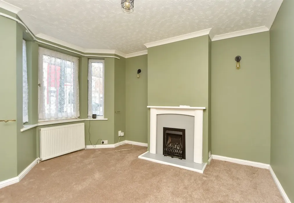 Lounge - Baden Road, Gillingham, Kent - Wards of Kent