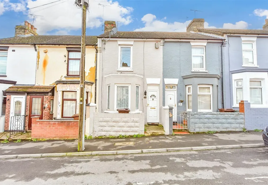 Front Web - Baden Road, Gillingham, Kent - Wards of Kent