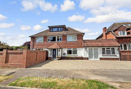 Roman Way, Havant, Hampshire - Wards of Kent