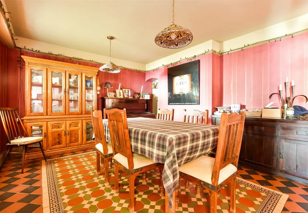 Dining Room - Turners Hill Road, East Grinstead, West Sussex - Wards of Kent