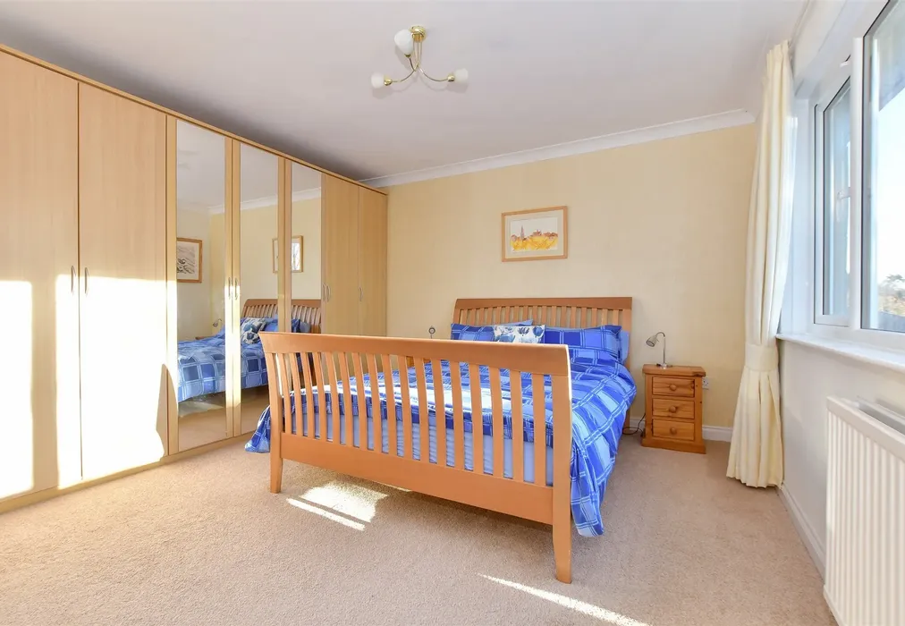Bedroom 3 - The Pitts, Bonchurch, Isle of Wight - Wards of Kent