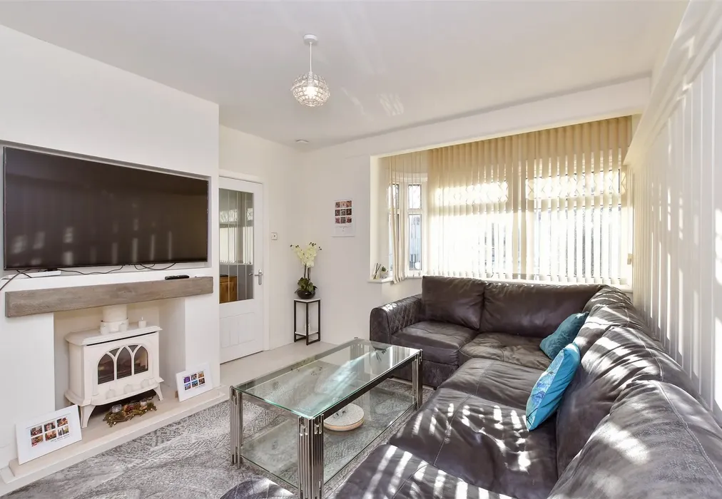 Lounge - Singleton Road, Patcham, Brighton, East Sussex - Wards of Kent