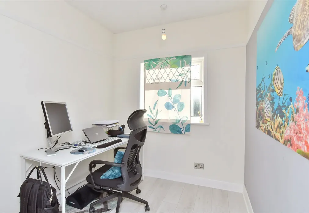 Bedroom 4 - Singleton Road, Patcham, Brighton, East Sussex - Wards of Kent
