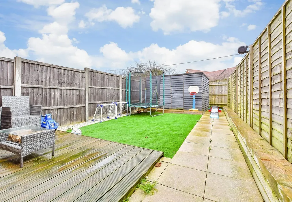 Rear Garden - Vickery Court, Staplehurst, Tonbridge, Kent - Wards of Kent