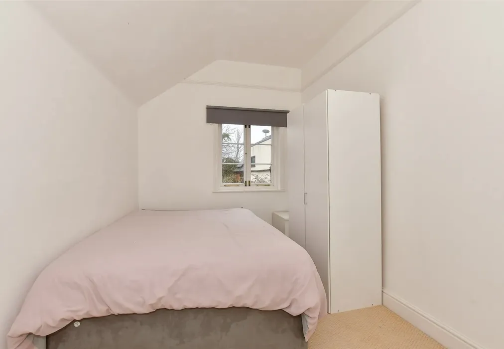 Bedroom 3 - Northgate, Canterbury, Kent - Wards of Kent