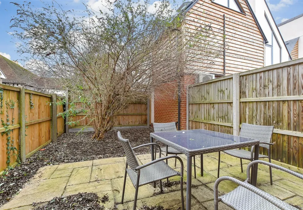 Kitchen - Northgate, Canterbury, Kent - Wards of Kent