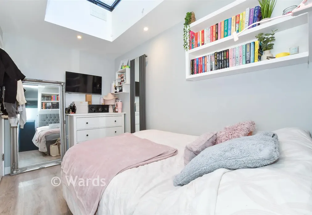 Bedroom 4 - Stanley Close, Staplehurst, Kent - Wards of Kent