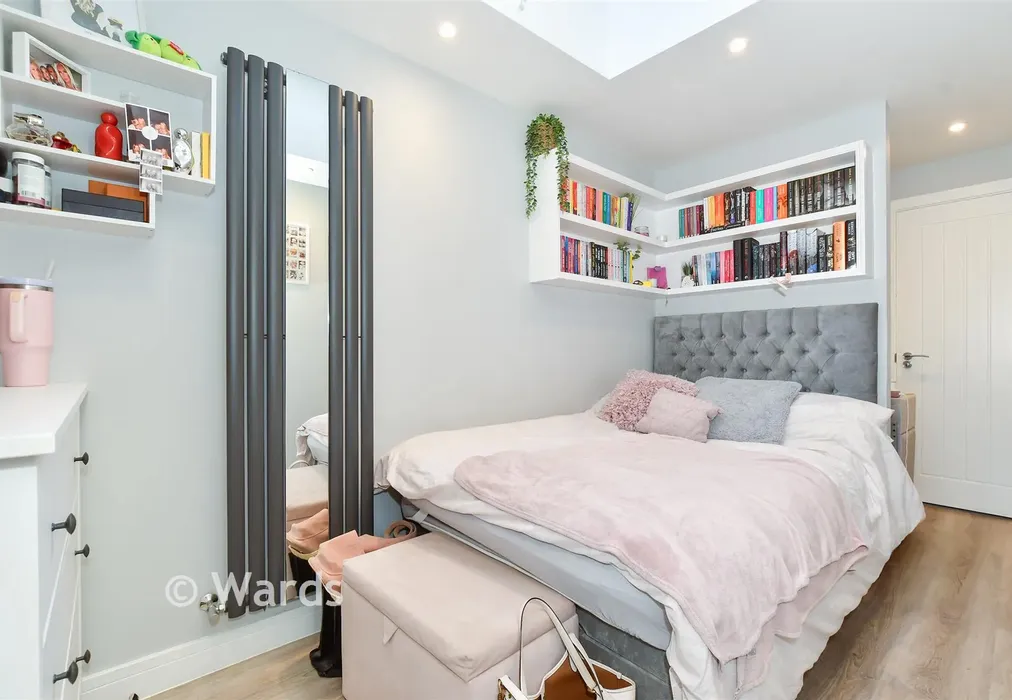 Bedroom 4 - Stanley Close, Staplehurst, Kent - Wards of Kent
