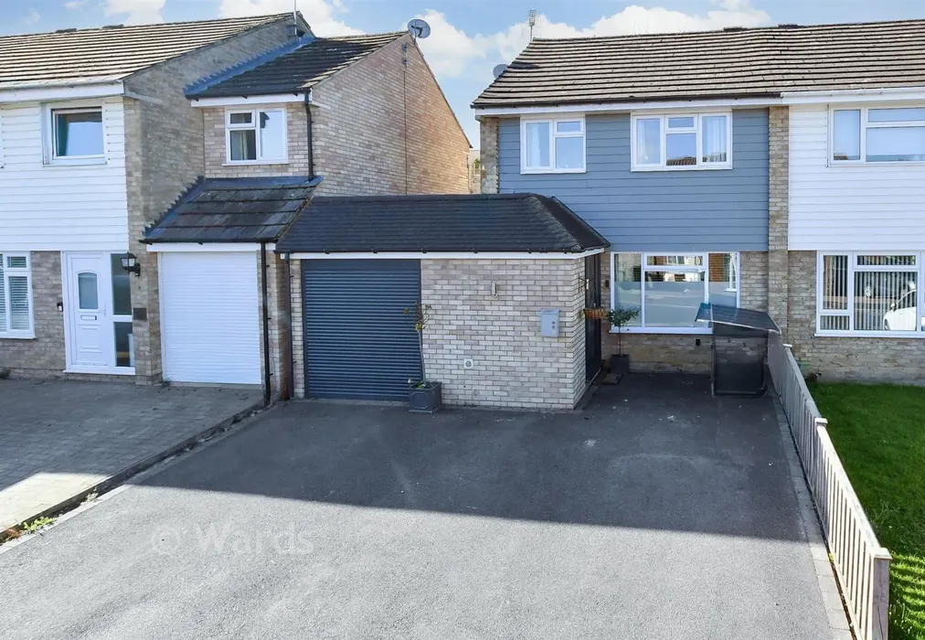 External (Web) - Stanley Close, Staplehurst, Kent - Wards of Kent