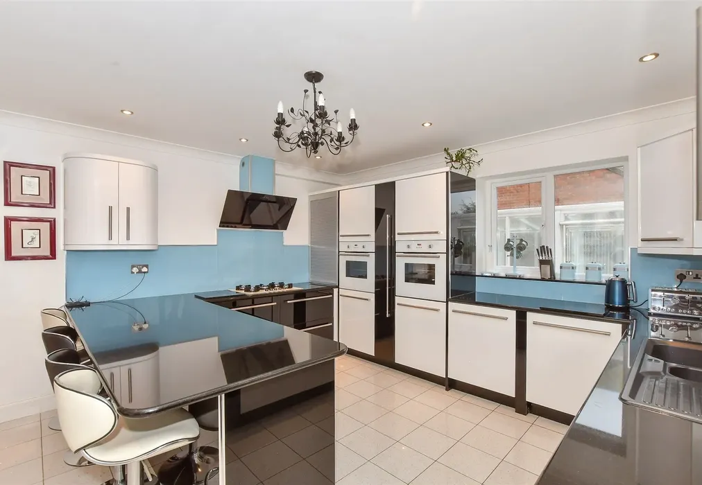 Kitchen/Breakfast Room - Leicester Avenue, Cliftonville, Margate, Kent - Wards of Kent