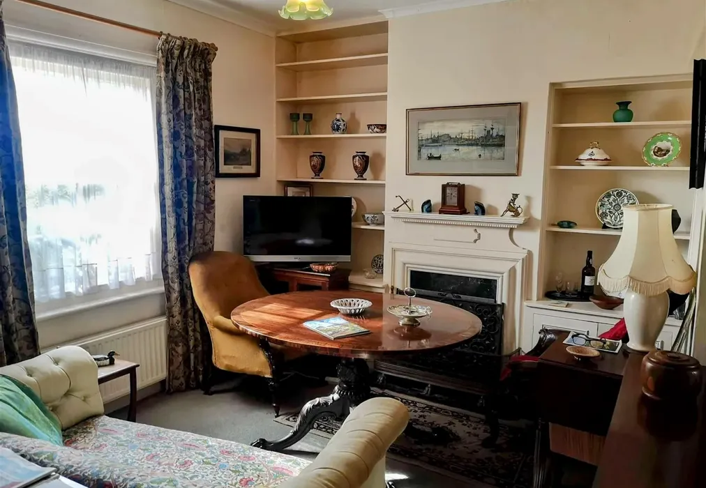 Lounge - Port La Salle, Bouldnor, Yarmouth, Isle of Wight - Wards of Kent