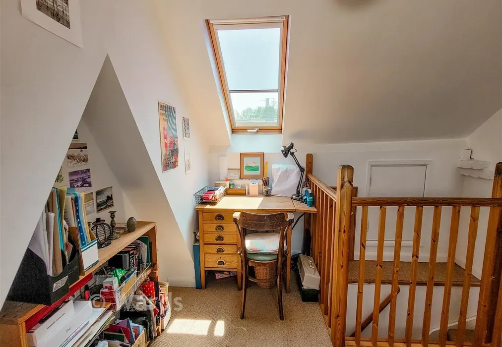 Loft - Queens Road, Snodland, Kent - Wards of Kent