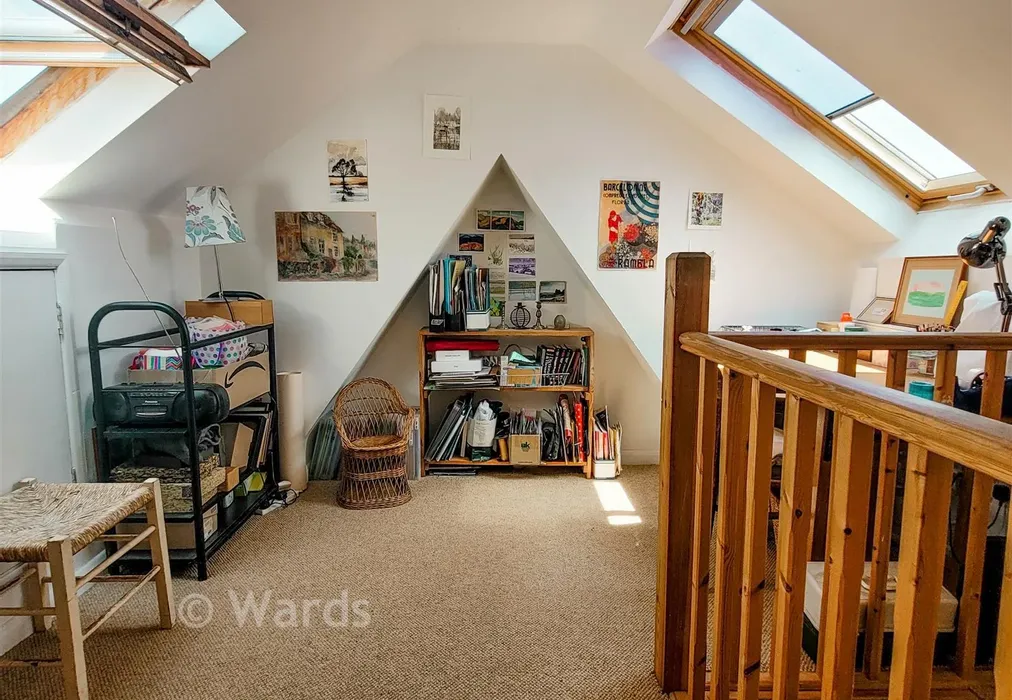 Loft - Queens Road, Snodland, Kent - Wards of Kent